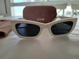 Occhiali da sole Miu Miu