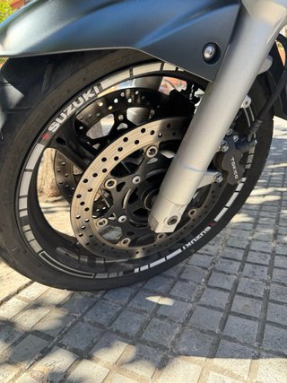 Suzuki GSR 600 Naked