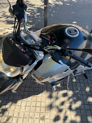 Suzuki GSR 600 Naked