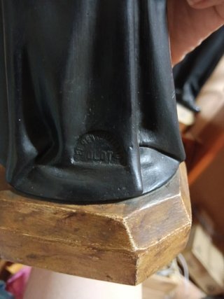San Cayetano Olot Figura Religiosa