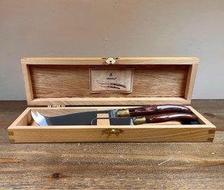 Juego Laguiole para quesos en estuche de madera