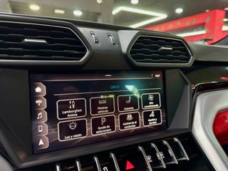Lamborghini URUS 650cv
