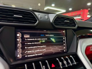 Lamborghini URUS 650cv