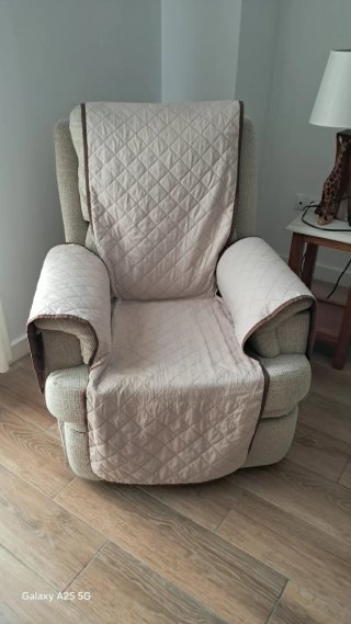 Sillón reclinable tela beige