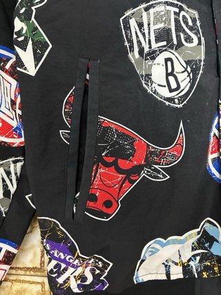 Chaqueta Bomber New Era Negra NBA