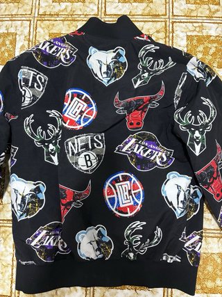 Chaqueta Bomber New Era Negra NBA