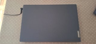 Portátil Lenovo V15-ADA