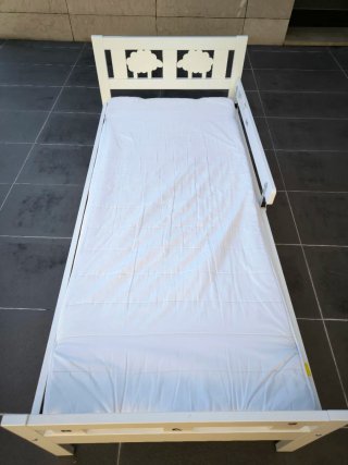 1 Cama Montessori Ikea