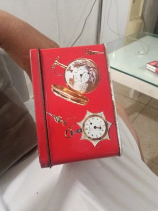 Caja Metálica Decorada Relojes Antiguos