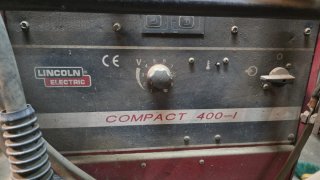 Soldadora Lincoln Electric Compact 400-I