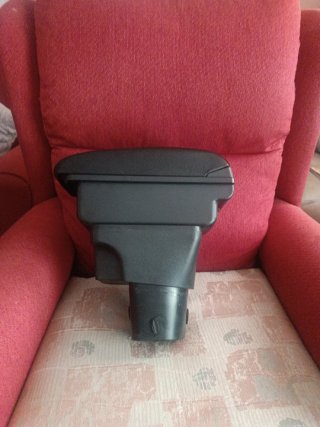 Reposabrazos Hyundai Accent Negro