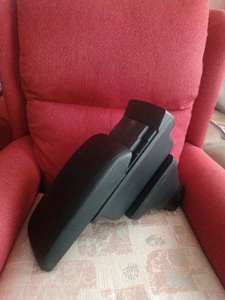 Reposabrazos Hyundai Accent Negro