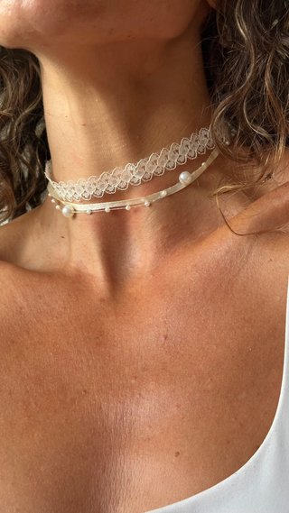 Collar choker encaje y perlas