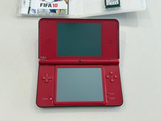 Nintendo DSi XL Rossa Edizione Mario Bros + FIFA 10