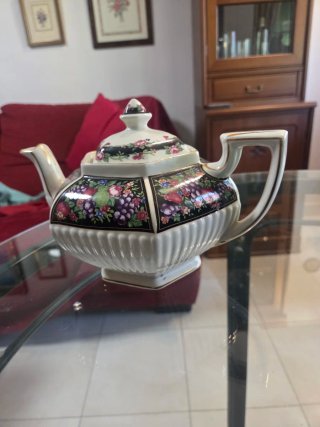 Tetera de porcelana inglesa floral
