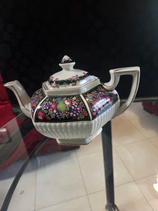 Tetera de porcelana inglesa floral