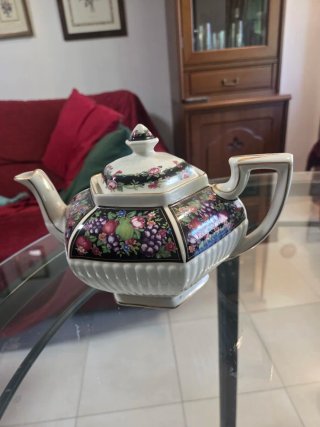 Tetera de porcelana inglesa floral