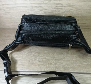 Riñonera Piel Negra Vintage 80s