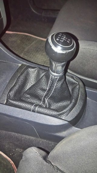 Funda palanca cambios Seat Ibiza/Córdoba 6L