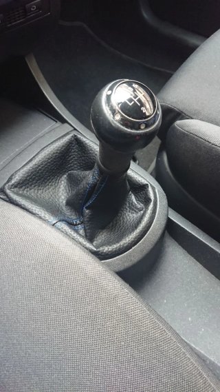 Funda palanca cambios Seat Ibiza/Córdoba 6L