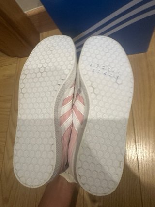 Zapatillas Adidas Gazelle Edición Limitada Rosa