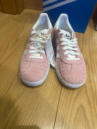 Zapatillas Adidas Gazelle Edición Limitada Rosa