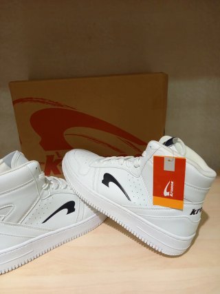 Scarpe uomo Kronos 43 bianche