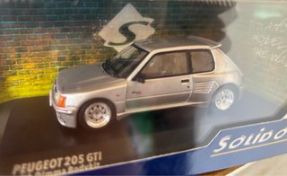 Peugeot 205 GTI Escala 1:43