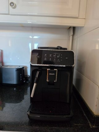 Cafetera Superautomática Philips Serie 2200