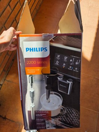 Cafetera Superautomática Philips Serie 2200