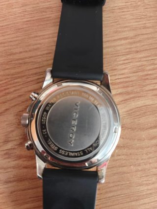 Reloj Viceroy Hombre Negro y Plateado