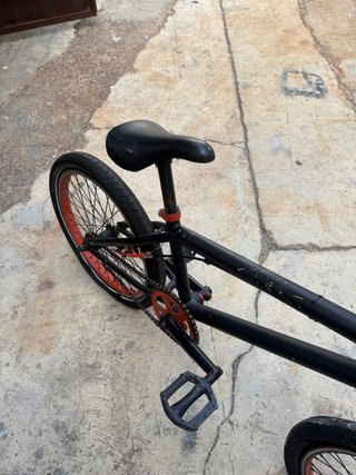Bicicleta BMX Freestyle 20 Negro Mate Naranja