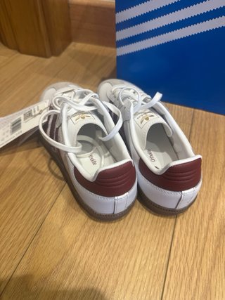 Adidas Samba Blancas/Burdeos Nuevas Talla 35