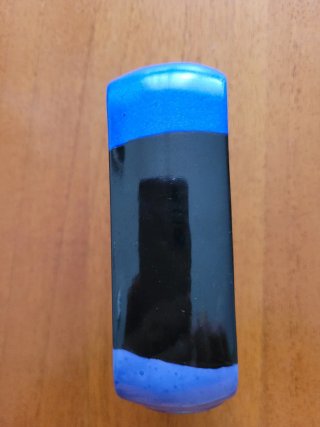 Vasetto in porcellana dipinto a mano