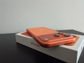 Iphone 17 Pro Max naranja 256gb Batería 100%. eSIM