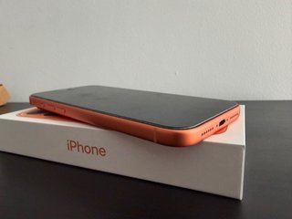 Iphone 17 Pro Max naranja 256gb Batería 100%. eSIM
