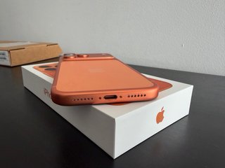Iphone 17 Pro Max naranja 256gb Batería 100%. eSIM