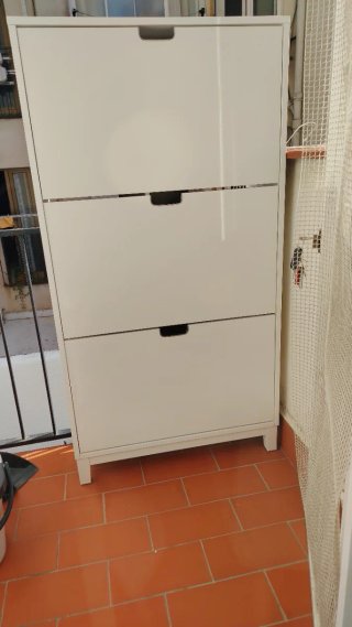 Zapatero blanco