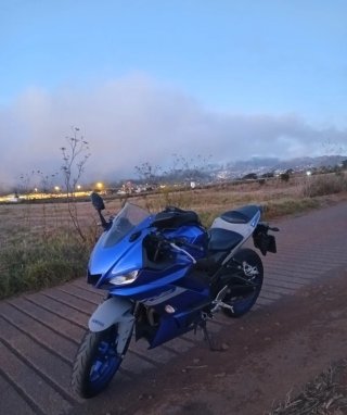 YAMAHA YZF-R3 2021 – 321cc – A2 – AKRAPOVIČ