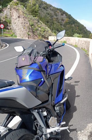 YAMAHA YZF-R3 2021 – 321cc – A2 – AKRAPOVIČ