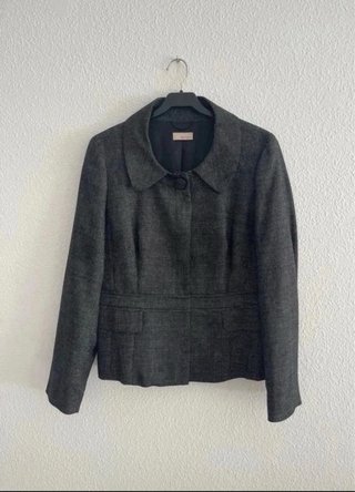 Traje de pantalón gris/ crudo