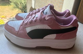Scarpe Puma rosa e bianche