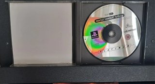 Mortal Kombat Trilogy Platinum PS1 completo.