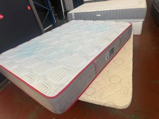 Base tapizada + Colchón Visco 135x180
