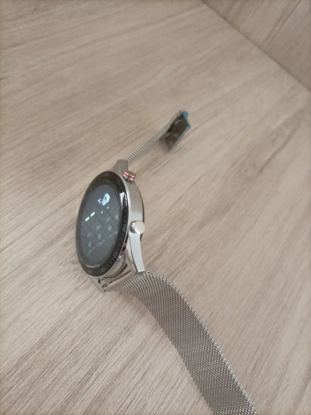 Smartwatch Plata y Azul