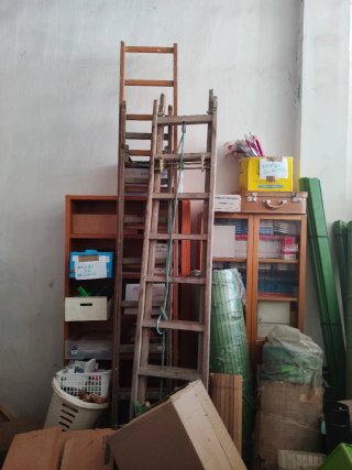 Escalera de madera