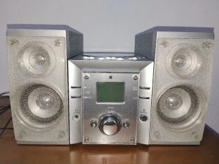 Radio CD y Sistema de Sonido Plata con Altavoces
