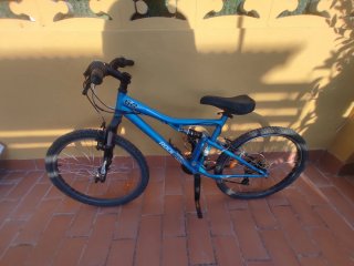 Bicicleta Rockrider 60 de 24"
