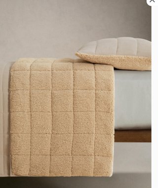 Edredón reversible con borreguito  Zara Home beige