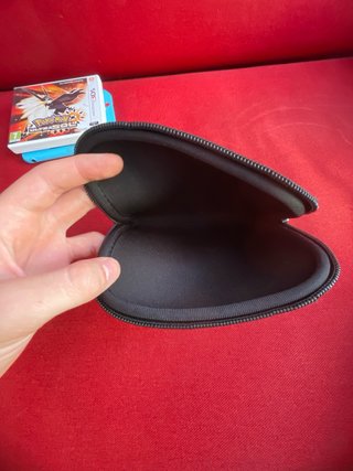 Nintendo 2DS Azul + Funda + Pokémon Ultrasol